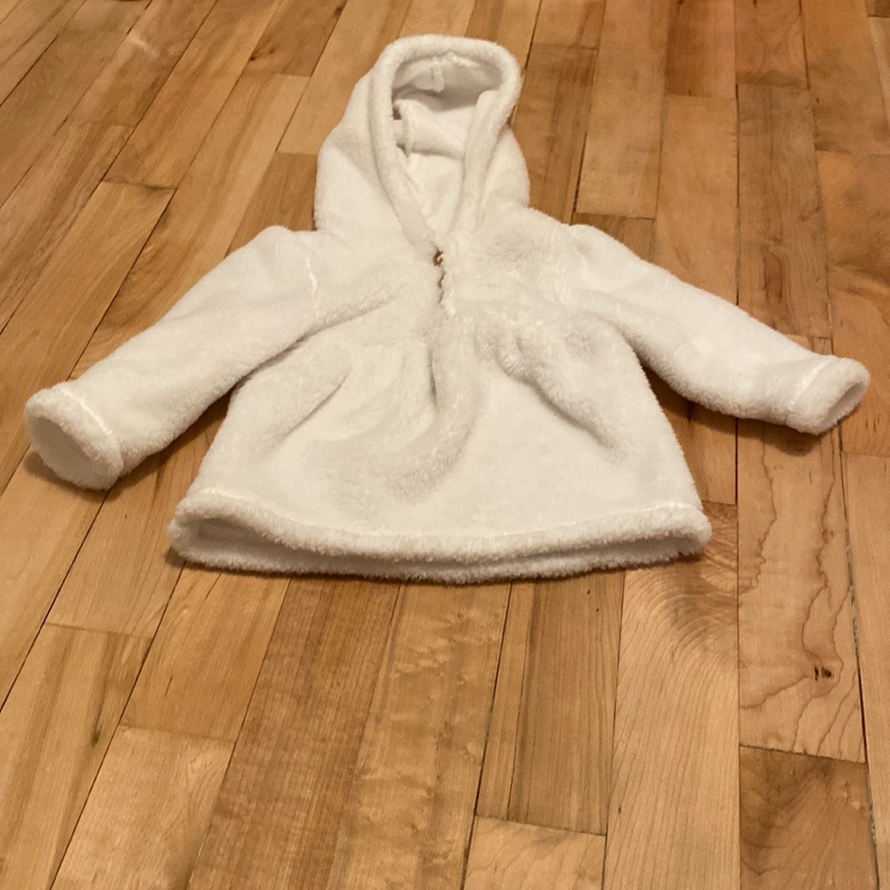 Carter’s Fuzzy Hoodie Sweatshirt 6M